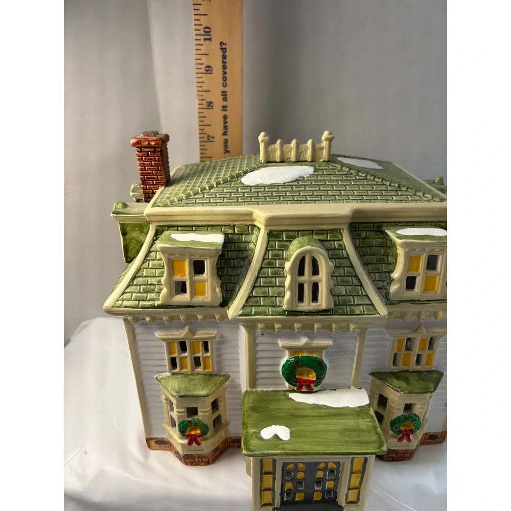 Department 56 Snow Village Maple Ridge Inn 1988 Christmas Building 5064-4